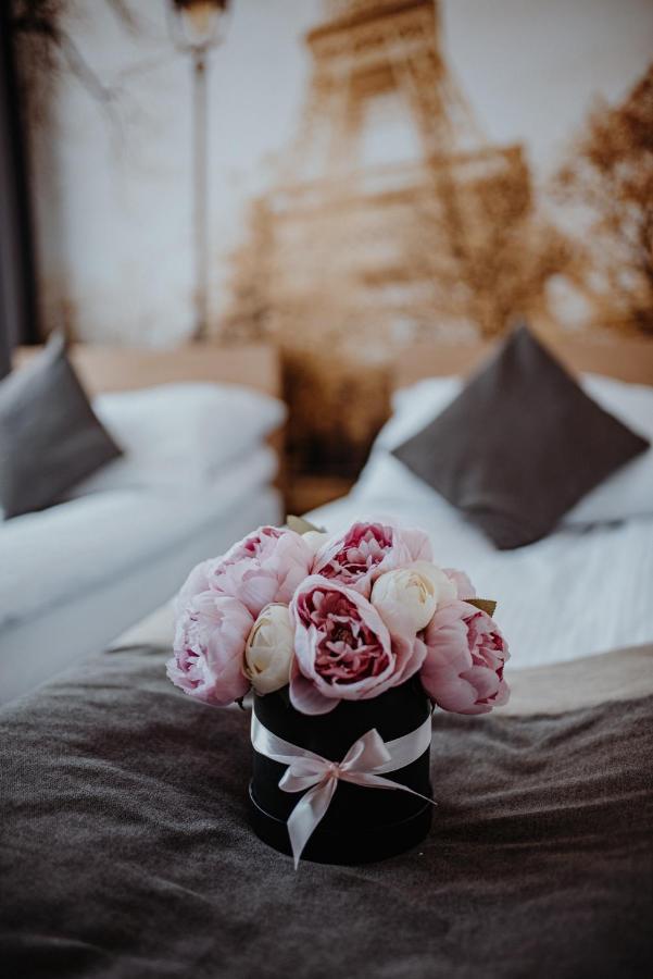 Dom Weselny Ludmila Bed & Breakfast Krasnik Ngoại thất bức ảnh